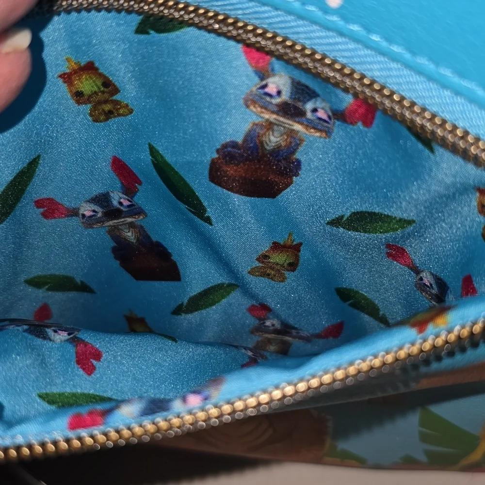 Disney Lilo and Stitch Carved Wood Tiki Stitch Passport Bag NWT
